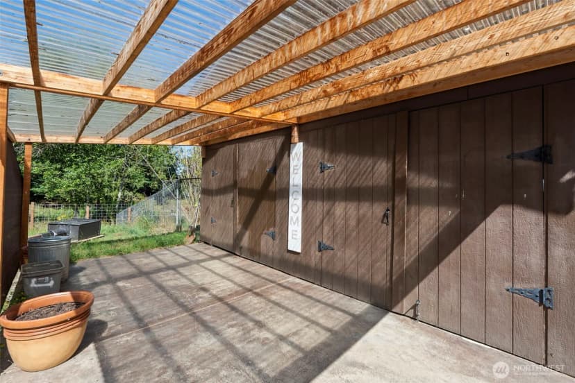 Property photo for 154 Budgett Lane, Chehalis photo 34