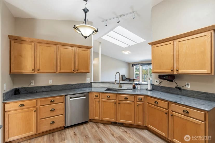 Property photo for 154 Budgett Lane, Chehalis photo 12