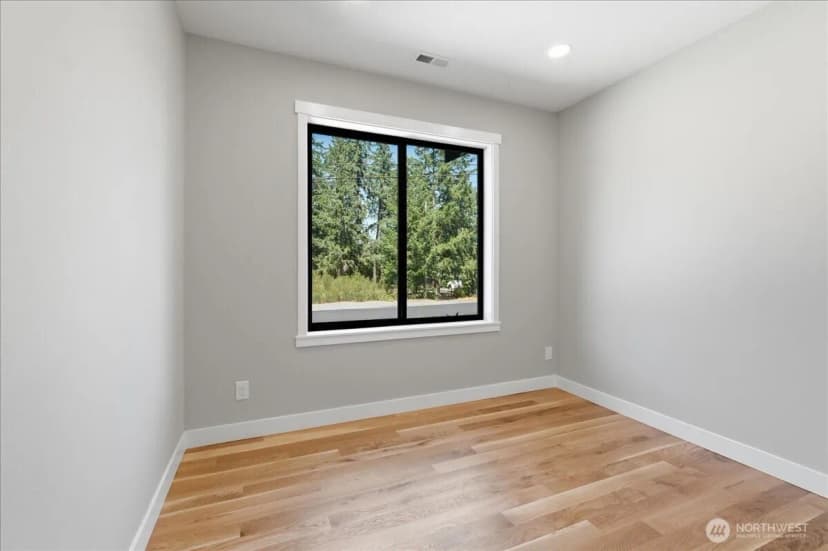 Property photo for 4322 60th Street E, Tacoma photo 14