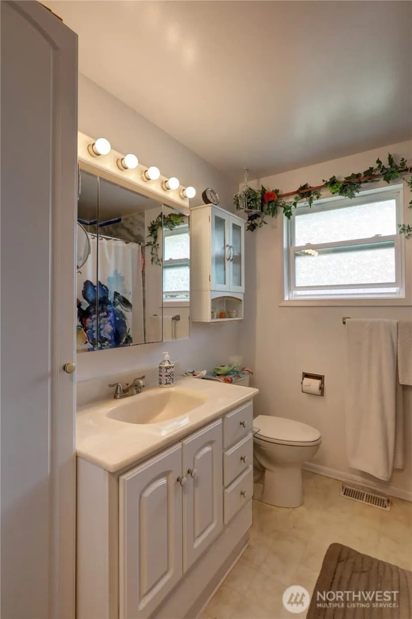 Property photo for 2346 Sw 339th, Federal Way photo 18