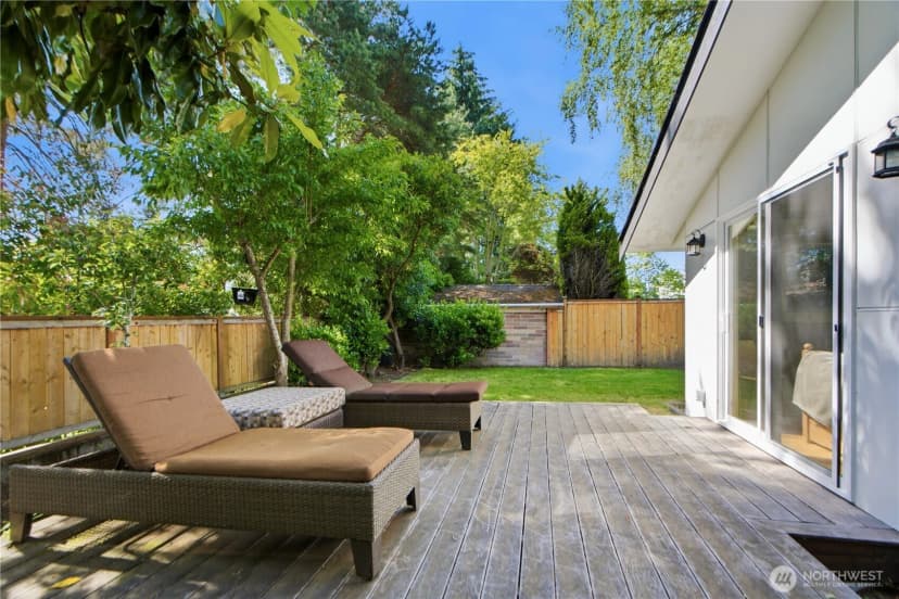 Property photo for 1820 101st Avenue Ne, Bellevue photo 26