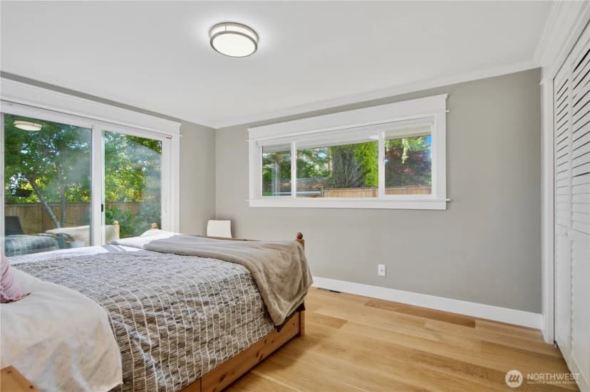 Property photo for 1820 101st Avenue Ne, Bellevue photo 22