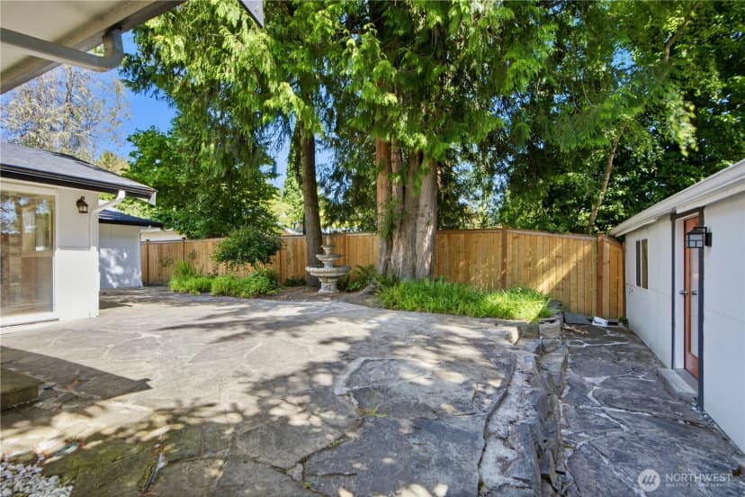 Property photo for 1820 101st Avenue Ne, Bellevue photo 29