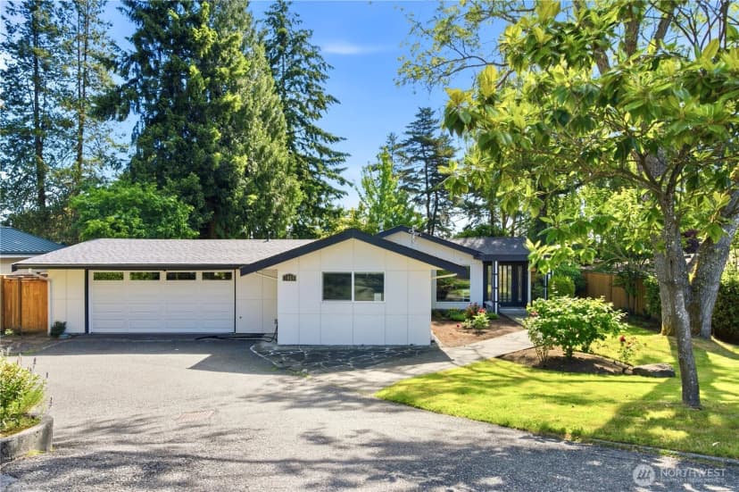 Property photo for 1820 101st Avenue Ne, Bellevue