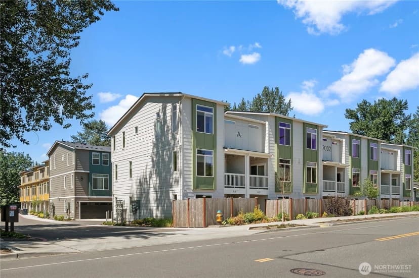 Property photo for 17002 13th Avenue W #a6, Lynnwood photo 2
