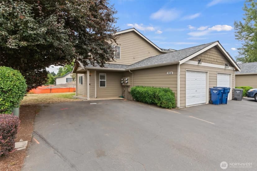 Property photo for 304 29th Street Se #101, Auburn