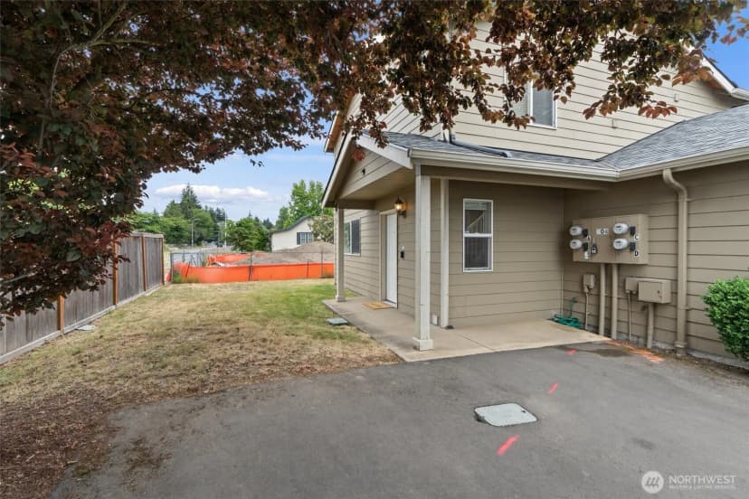 Property photo for 304 29th Street Se #101, Auburn photo 2