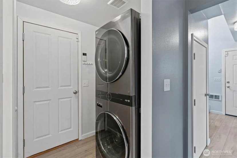 Property photo for 304 29th Street Se #101, Auburn photo 20