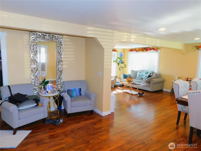 Property photo for 4428 92nd Street Ne, Marysville photo 2