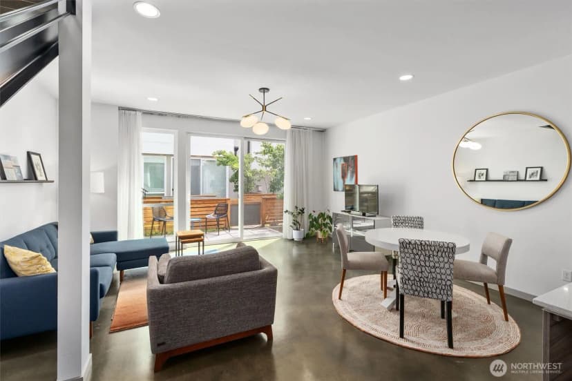 Property photo for 7016 California Avenue Sw #e, Seattle photo 8