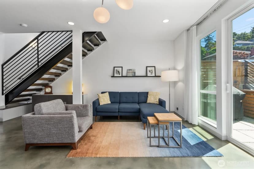 Property photo for 7016 California Avenue Sw #e, Seattle photo 10