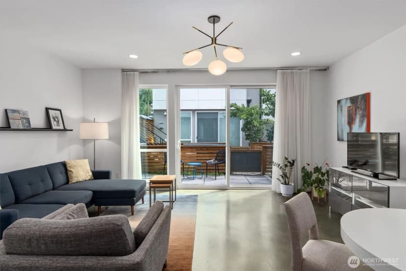 Property photo for 7016 California Avenue Sw #e, Seattle photo 9