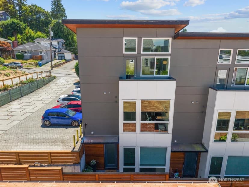 Property photo for 7016 California Avenue Sw #e, Seattle photo 38