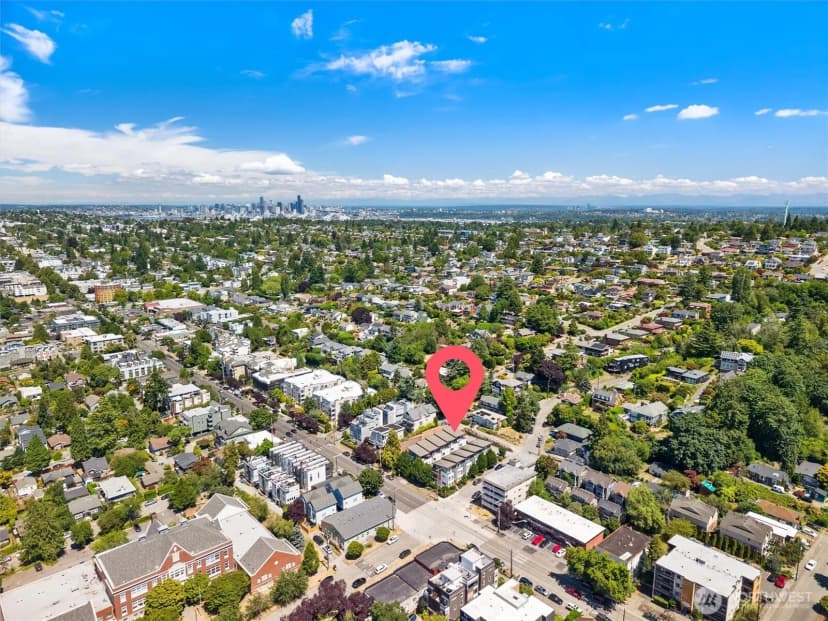 Property photo for 7016 California Avenue Sw #e, Seattle photo 36