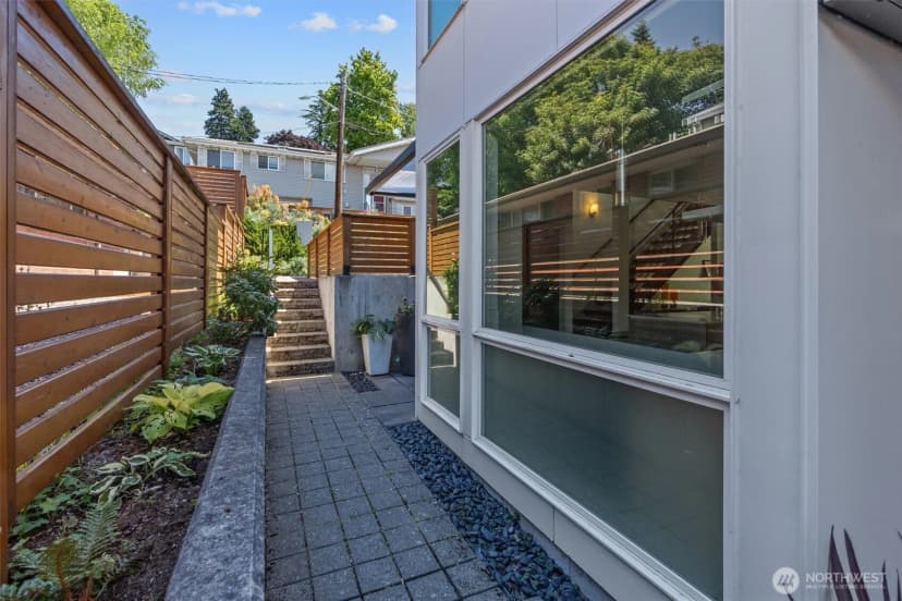 Property photo for 7016 California Avenue Sw #e, Seattle photo 30