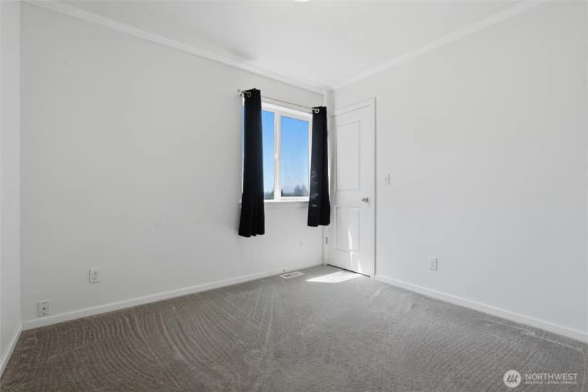 Property photo for 1601 Ne Sarai Court, Bremerton photo 20