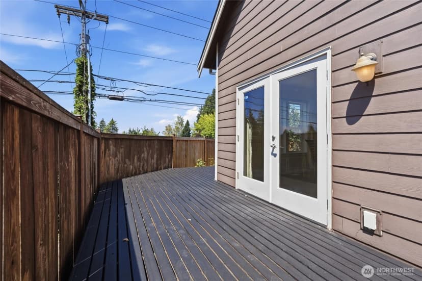 Property photo for 1601 Ne Sarai Court, Bremerton photo 25