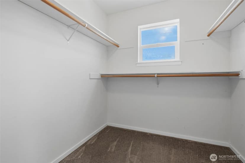 Property photo for 1601 Ne Sarai Court, Bremerton photo 18