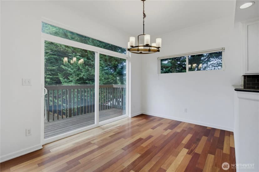 Property photo for 9729 26th Avenue Sw #404, Seattle photo 7