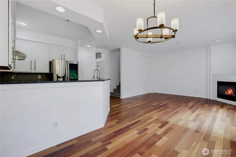 Property photo for 9729 26th Avenue Sw #404, Seattle photo 8