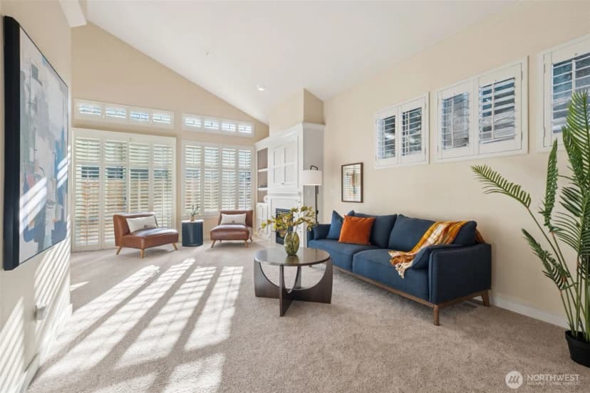 Property photo for 120 Newport Way Nw #16, Issaquah photo 11