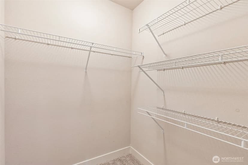 Property photo for 120 Newport Way Nw #16, Issaquah photo 23