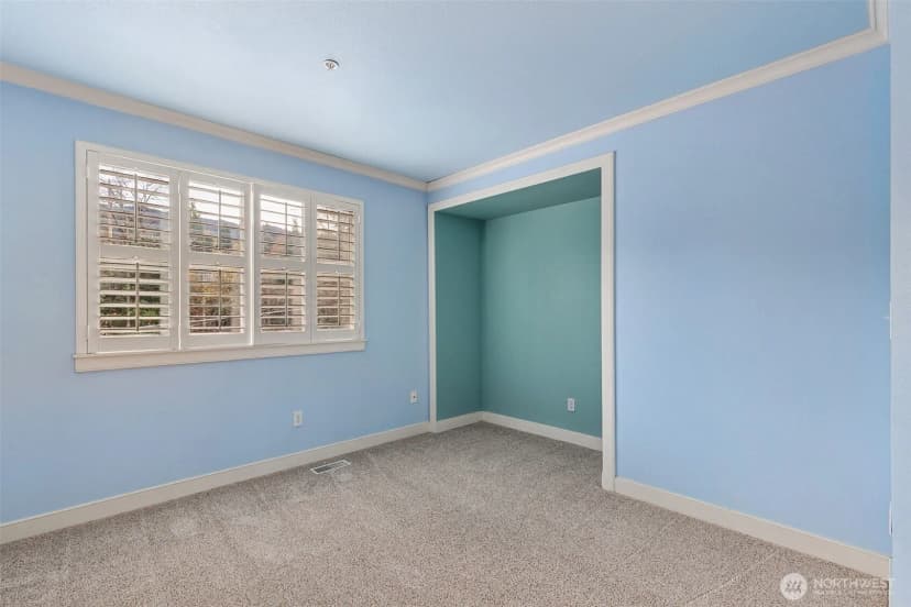 Property photo for 120 Newport Way Nw #16, Issaquah photo 21