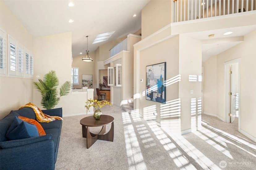 Property photo for 120 Newport Way Nw #16, Issaquah photo 13