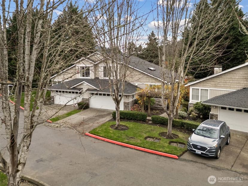 Property photo for 120 Newport Way Nw #16, Issaquah photo 29
