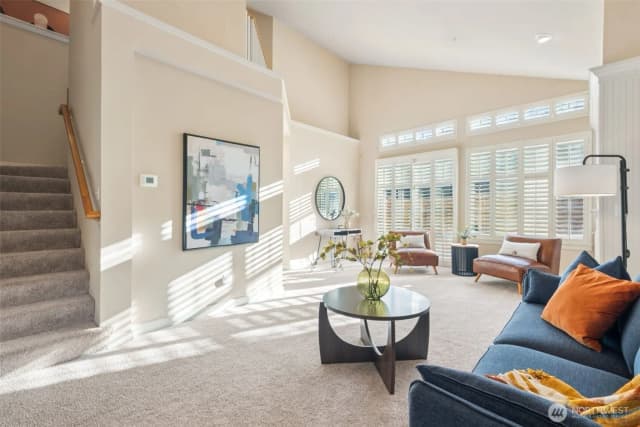 Property photo for 120 Newport Way Nw #16, Issaquah photo 4