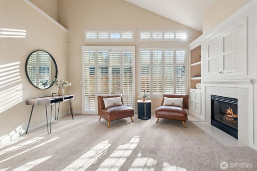 Property photo for 120 Newport Way Nw #16, Issaquah photo 12