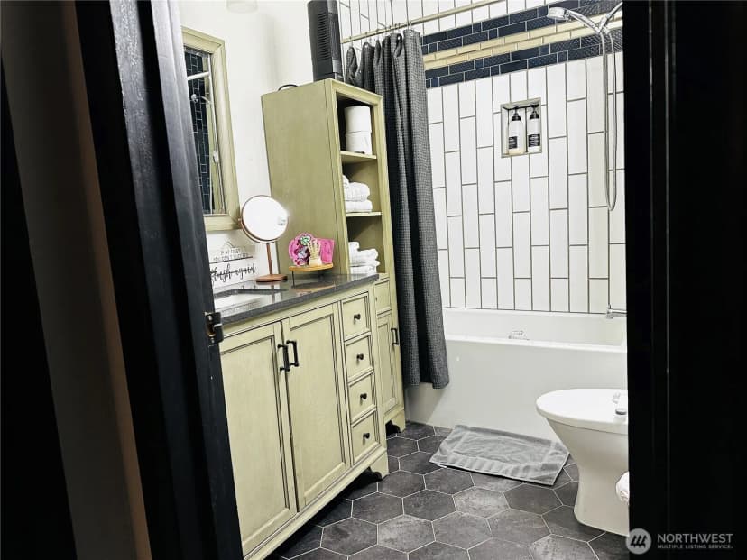 Property photo for 26 Ginkg Street N, Soap Lake photo 21
