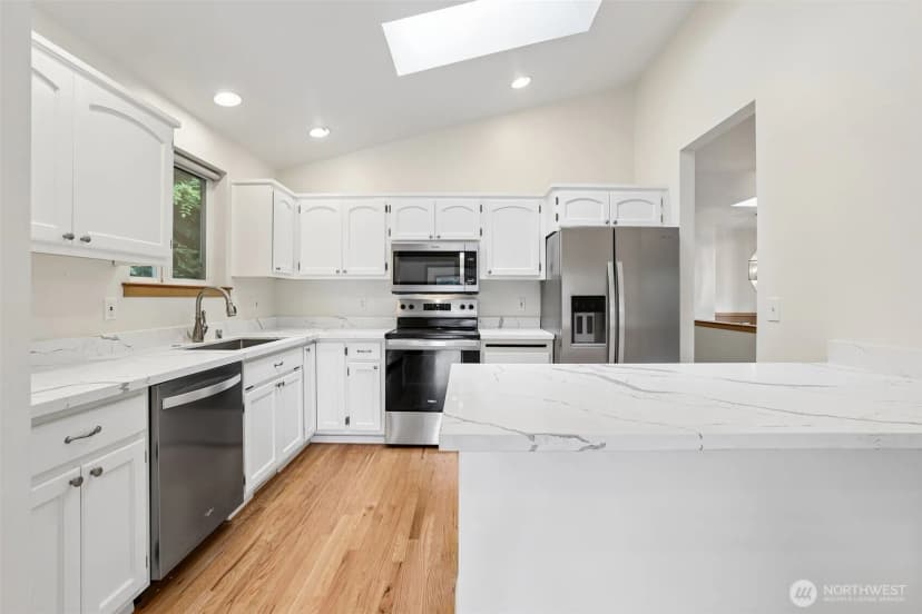 Property photo for 317 Ne 91st Street, Seattle photo 14