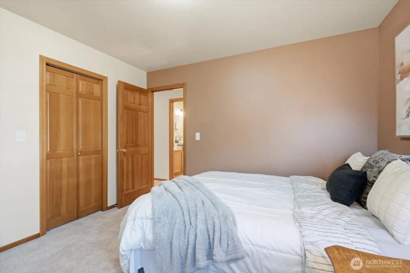 Property photo for 4649 244th Place Se, Sammamish photo 34