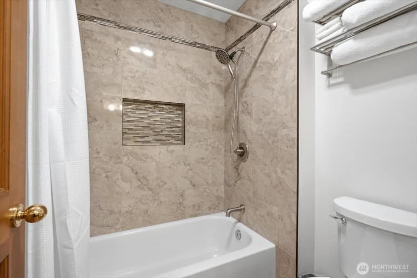 Property photo for 4649 244th Place Se, Sammamish photo 38