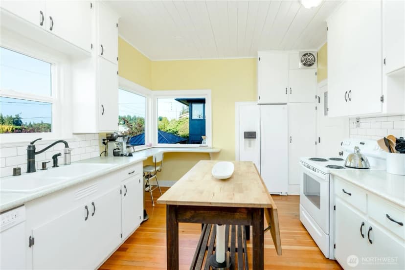 Property photo for 1221 E 2nd Street, Port Angeles photo 12