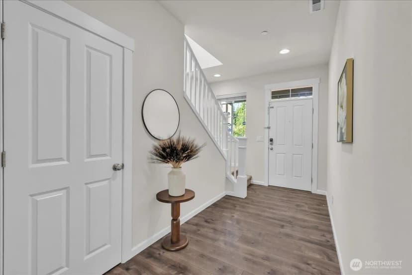 Property photo for 1326 192nd Place Se, Bothell photo 3