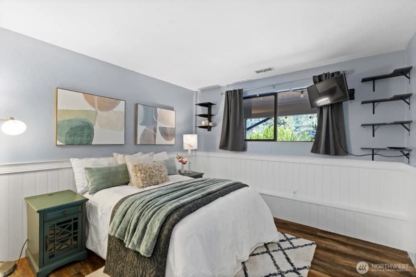 Property photo for 16306 Valhalla Drive, Bothell photo 16