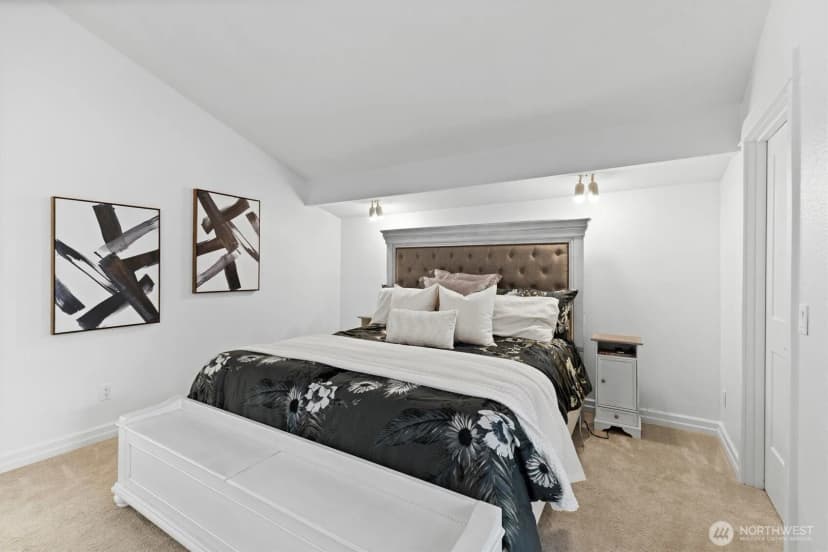 Property photo for 16306 Valhalla Drive, Bothell photo 6