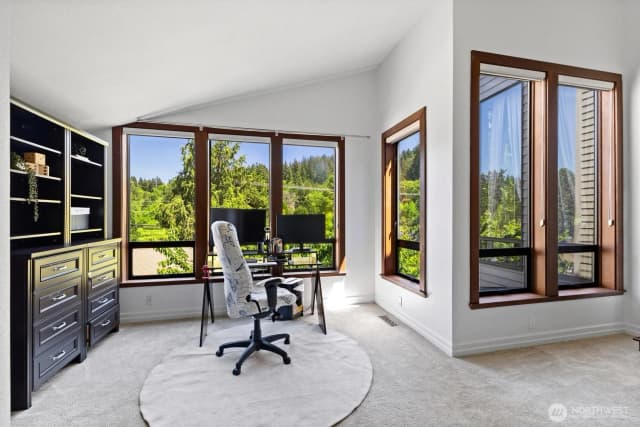 Property photo for 16306 Valhalla Drive, Bothell photo 5