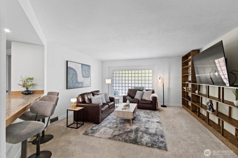 Property photo for 16306 Valhalla Drive, Bothell photo 12