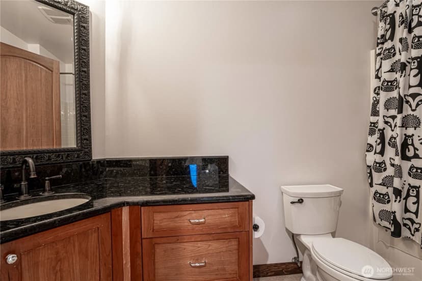 Property photo for 30 Stennes Point Road, Pateros photo 32