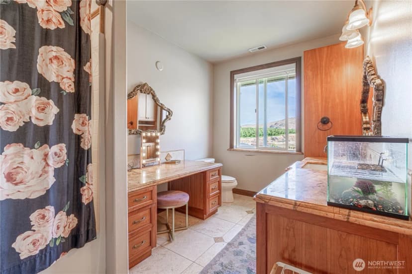 Property photo for 30 Stennes Point Road, Pateros photo 20