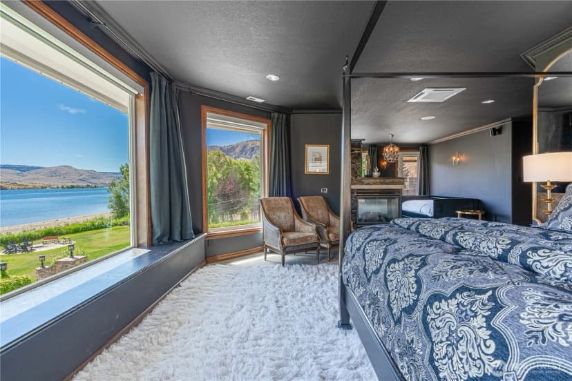 Property photo for 30 Stennes Point Road, Pateros photo 23