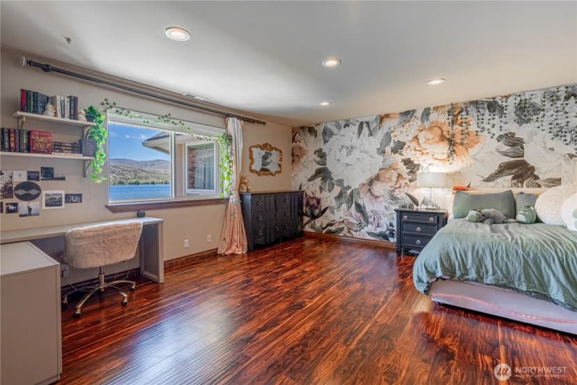 Property photo for 30 Stennes Point Road, Pateros photo 21