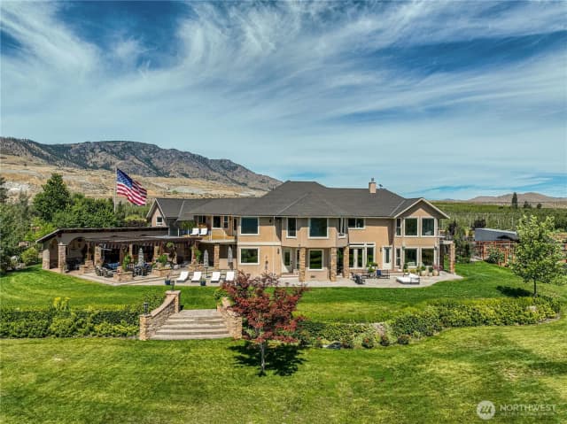 Property photo for 30 Stennes Point Road, Pateros photo 5
