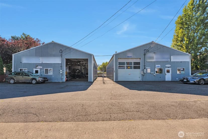 Property photo for 707 Beach Avenue, Marysville