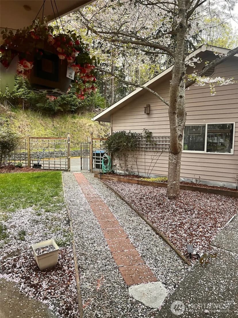 Property photo for 620 S Liberty Street, Port Angeles photo 40