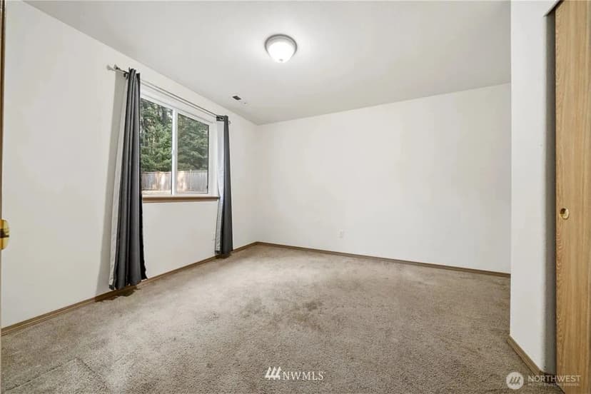Property photo for 21305 110th Street Ct E, Bonney Lake photo 14