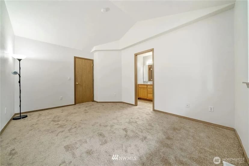 Property photo for 21305 110th Street Ct E, Bonney Lake photo 10